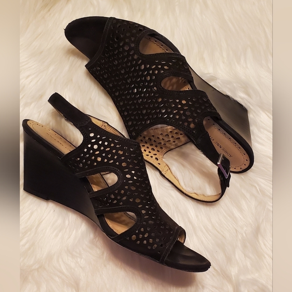 Adrienne Vittadini Suede Black Slingback Peeptoe Perforated Wedge Sandals Sz 10